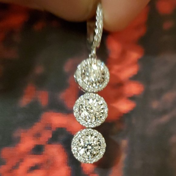 14K  WHITE  GOLD  DIAMOND  EARRINGS. - Picture 8 of 12